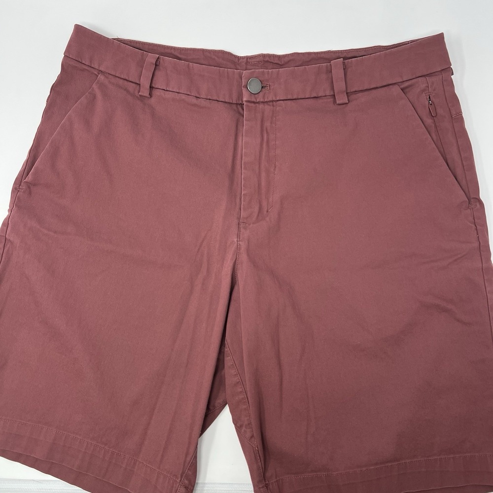 Lululemon Commission Short Slim Chino Shorts 9"‎ Mens Size 32 Maroon LM7AAAS